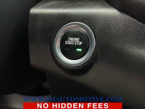 Used 2022 GMC Terrain SLT w/ Tech Package image 45