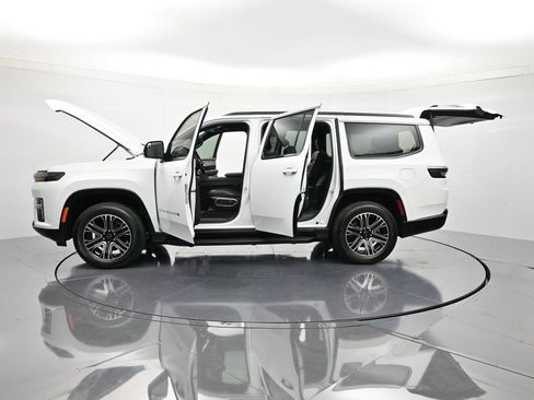 New 2026 Jeep Grand Wagoneer 4WD w/ Premium Group I image 47