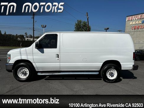 Used 2011 Ford E-250 and Econoline 250 w/ PWR Group image 3