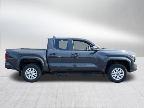Certified 2024 Toyota Tacoma SR5 AWD/4WD image 8