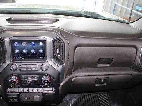 Used 2022 Chevrolet Silverado 2500 LT w/ Convenience Package image 25