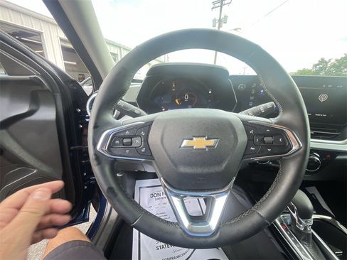 Used 2024 Chevrolet Trax LT w/ Driver Confidence Package image 14