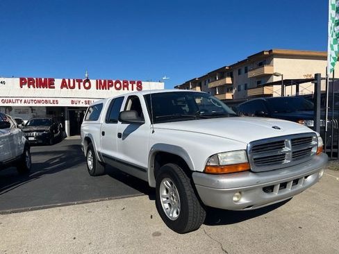 Used 2003 Dodge Dakota SLT image 1
