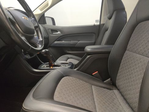 Used 2017 Chevrolet Colorado Z71 AWD/4WD image 17