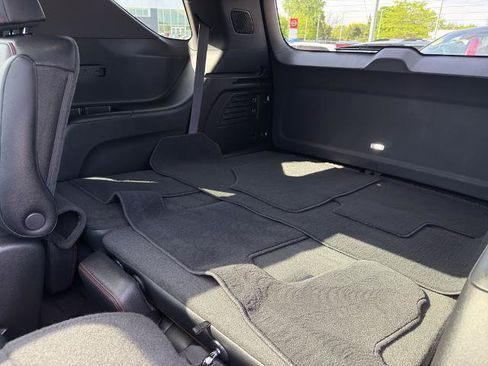 Certified 2024 Chevrolet Traverse RS AWD/4WD image 38