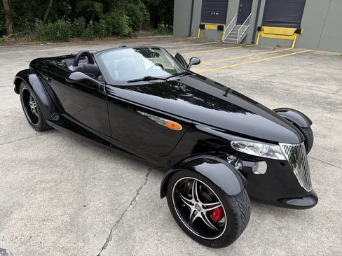 Used 1999 Plymouth Prowler RWD image 19