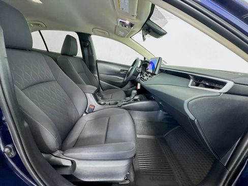 Used 2025 Toyota Corolla LE image 30