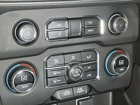 Used 2023 Chevrolet Tahoe LS AWD/4WD image 34