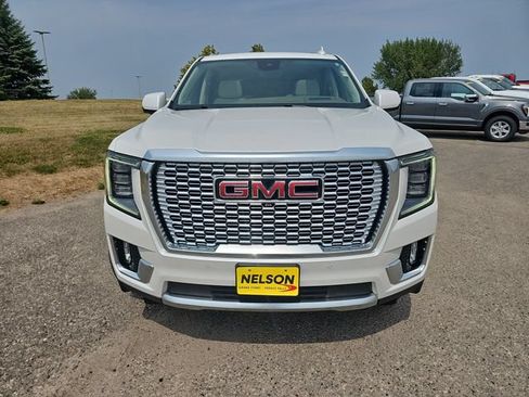 Used 2024 GMC Yukon Denali w/ Advanced Technology Package AWD/4WD image 8