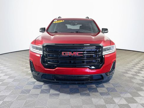 Used 2023 GMC Acadia SLE w/ Driver Convenience Package image 4