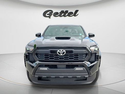 Certified 2025 Toyota Tacoma TRD Sport RWD image 2