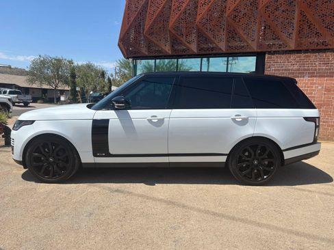 Used 2021 Land Rover Range Rover P525 Westminster Edition LWB AWD/4WD image 2