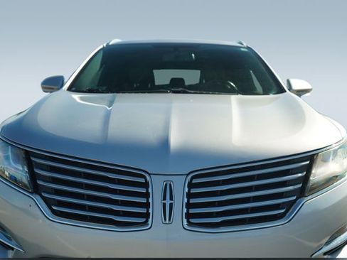 Used 2016 Lincoln MKC Reserve image 36