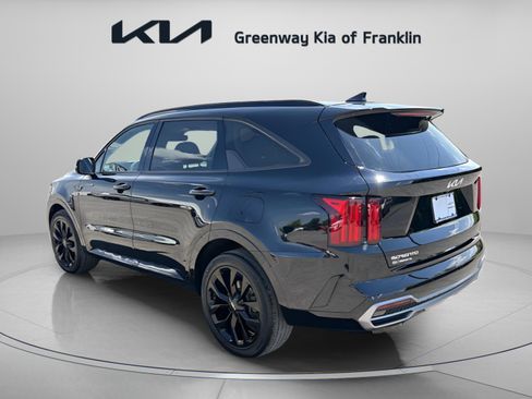 Used 2023 Kia Sorento SX FWD image 5
