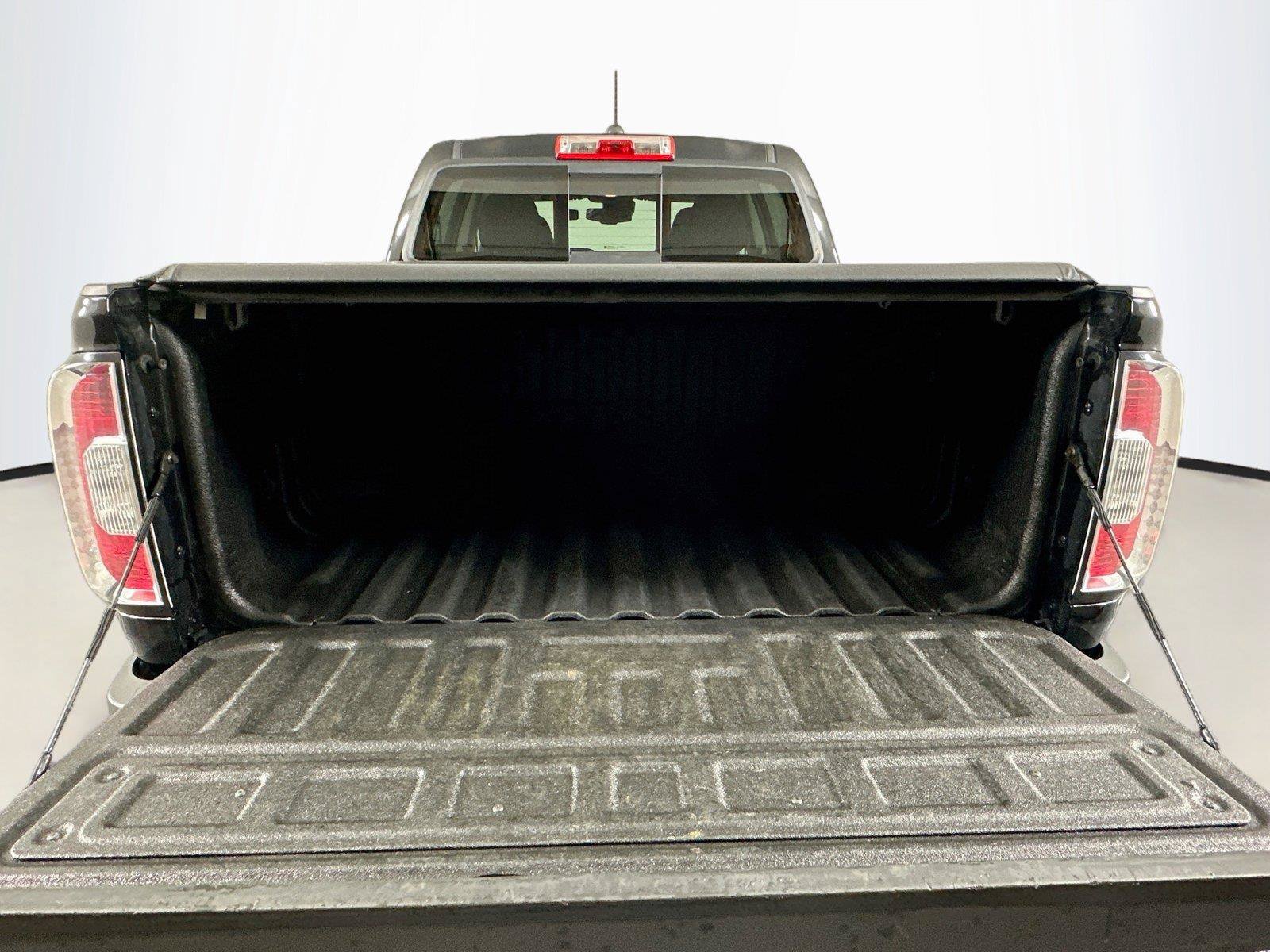 Used 2021 GMC Canyon AT4 w/ Driver Alert Package AWD/4WD image 25