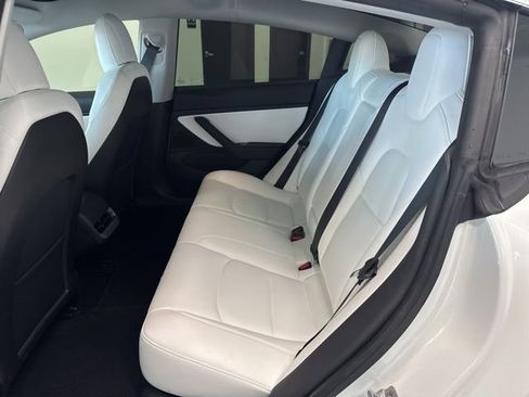 Used 2020 Tesla Model 3 Long Range image 19