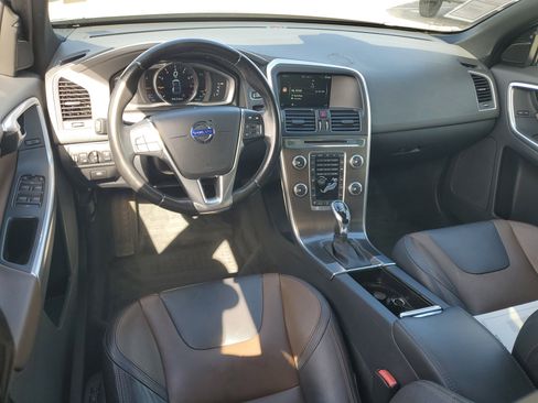 Used 2016 Volvo XC60 T5 Premier FWD image 16