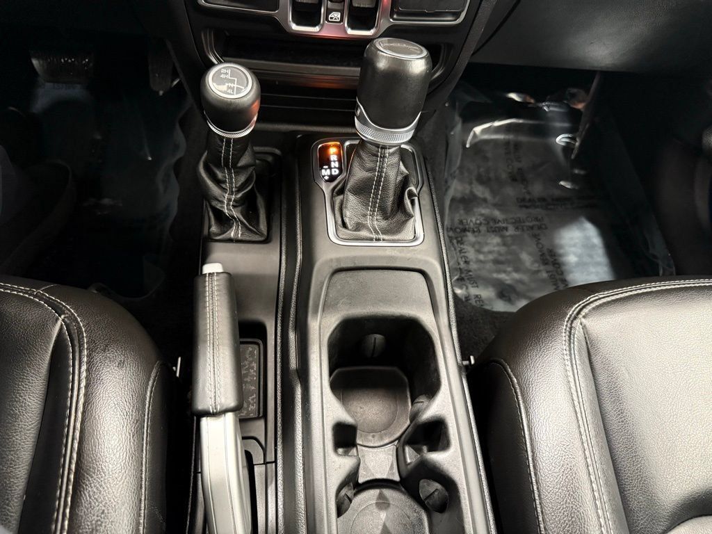 Used 2021 Jeep Gladiator Overland w/ Uconnect 4C Nav & Sound Group AWD/4WD image 41