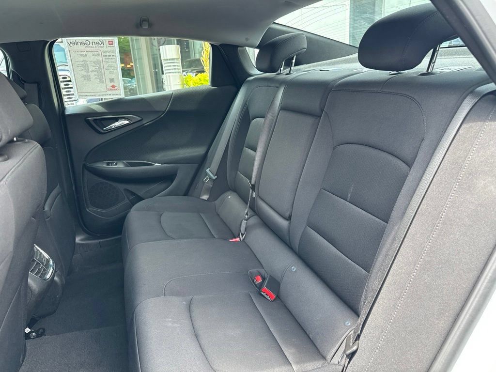 Used 2025 Chevrolet Malibu LT FWD image 15