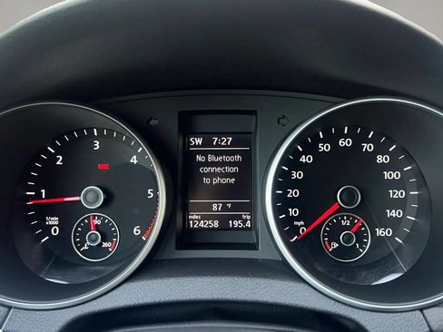Used 2012 Volkswagen Golf TDI FWD image 11