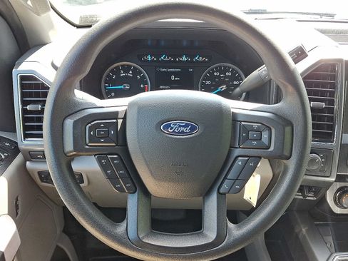 Used 2022 Ford F350 XLT w/ XLT Premium Package AWD/4WD image 19