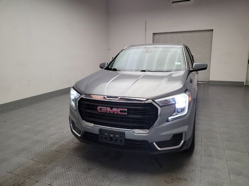 Used 2023 GMC Terrain SLE FWD image 15