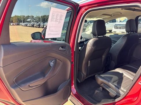 Used 2018 Ford Escape Titanium w/ Ford Safe & Smart Package FWD image 16