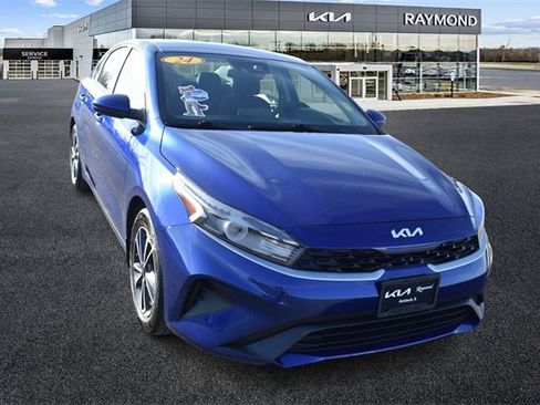 Certified 2024 Kia Forte LXS image 9