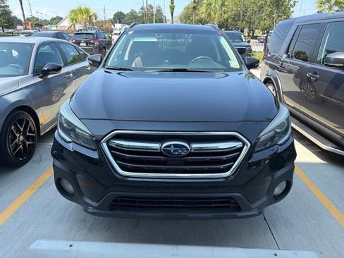 Used 2019 Subaru Outback 2.5i Touring AWD/4WD image 2
