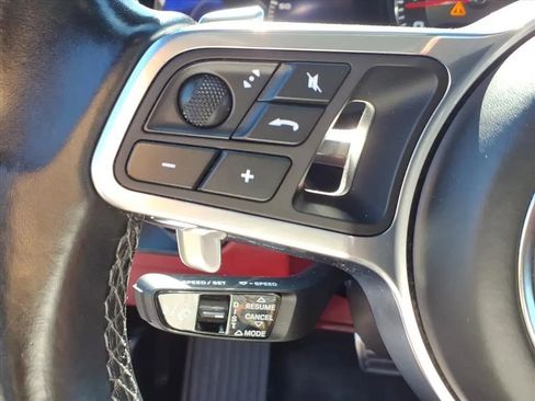 Used 2021 Porsche Cayenne S image 19