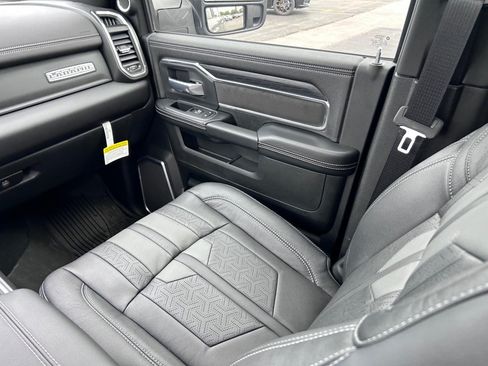 Used 2024 RAM 2500 Laramie w/ Sport Appearance Package AWD/4WD image 19