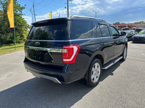 Used 2021 Ford Expedition XLT image 5