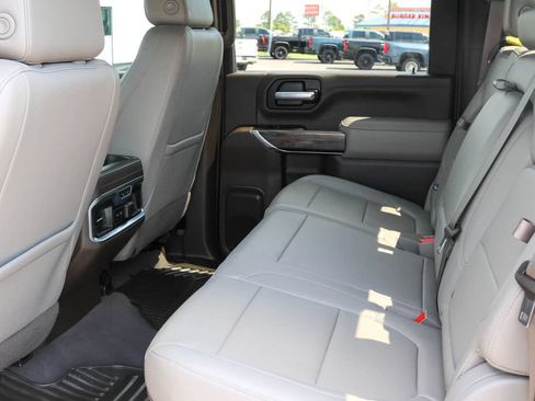 Used 2021 Chevrolet Silverado 2500 LTZ w/ LTZ Plus Package AWD/4WD image 9
