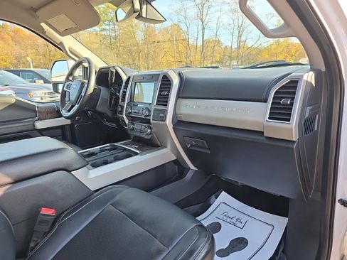 Used 2018 Ford F250 Lariat w/ Lariat Ultimate Package image 18