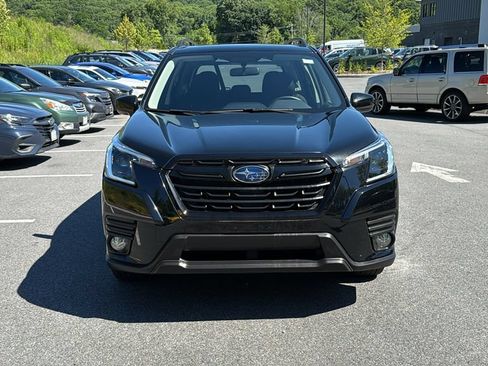 Certified 2023 Subaru Forester Premium AWD/4WD image 2