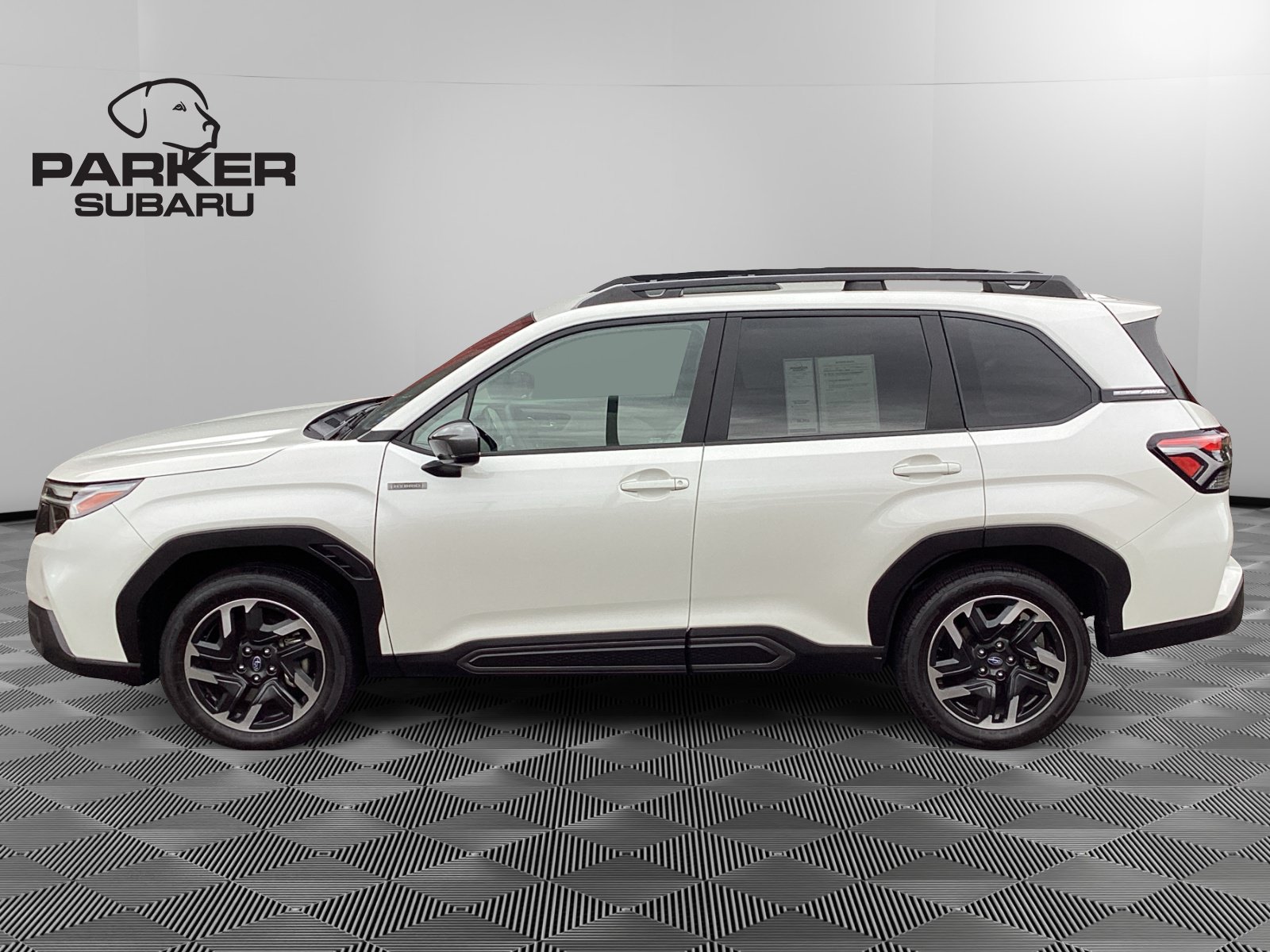 Certified 2025 Subaru Forester Limited AWD/4WD image 2