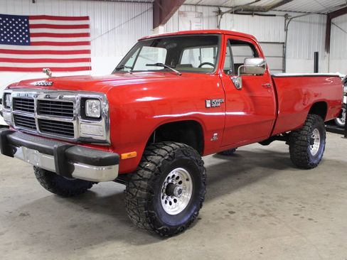 Used 1993 Dodge D/W Truck 250 image 1