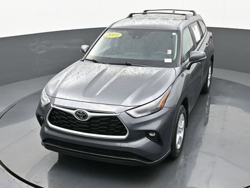 Used 2023 Toyota Highlander LE FWD image 36