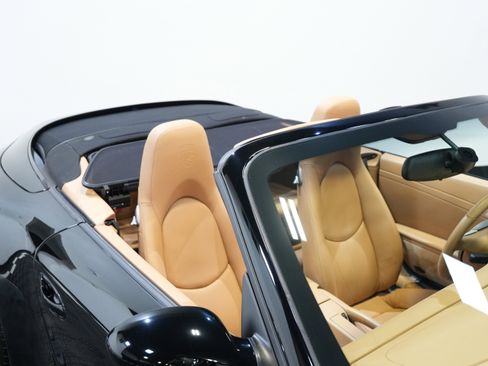 Used 2006 Porsche 911 Carrera 4S image 13