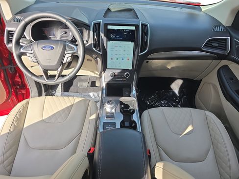 Used 2023 Ford Edge Titanium w/ Equipment Group 301A image 9