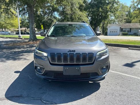 Used 2020 Jeep Cherokee Latitude Plus FWD image 2