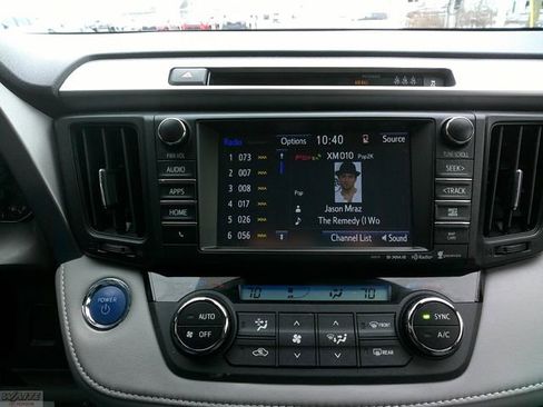 Used 2017 Toyota RAV4 Limited w/ Carpet Mat Package image 17