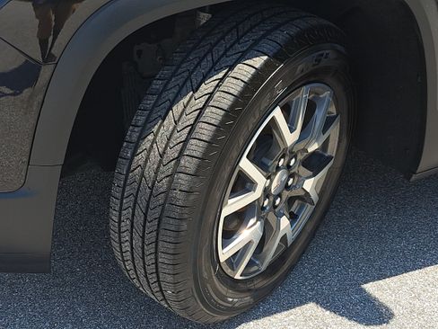 Used 2020 GMC Acadia SLE w/ Driver Convenience Package FWD image 30