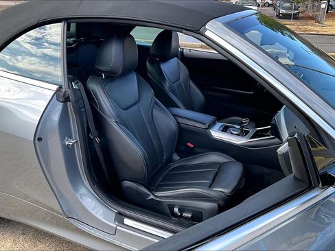 Used 2023 BMW 430i Convertible image 9