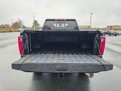Used 2025 GMC Sierra 2500 Denali Ultimate image 14