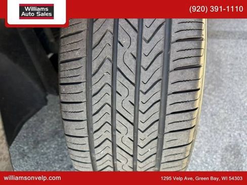 Used 2017 Jeep Renegade Limited FWD image 26
