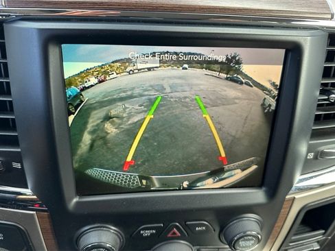 Used 2015 RAM 2500 Laramie image 19
