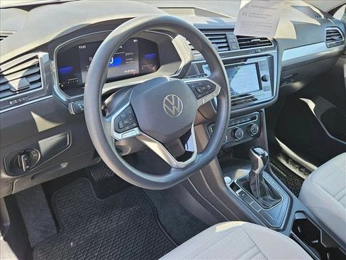 Certified 2022 Volkswagen Tiguan S FWD image 10