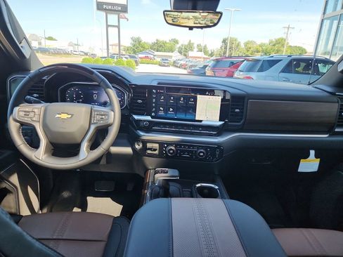 New 2026 Chevrolet Silverado 1500 High Country AWD/4WD image 15