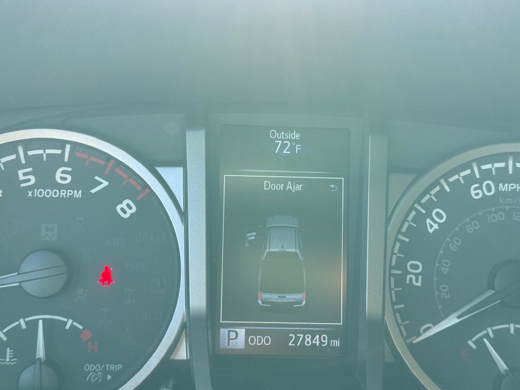 Used 2022 Toyota Tacoma SR5 w/ Technology Package RWD image 16